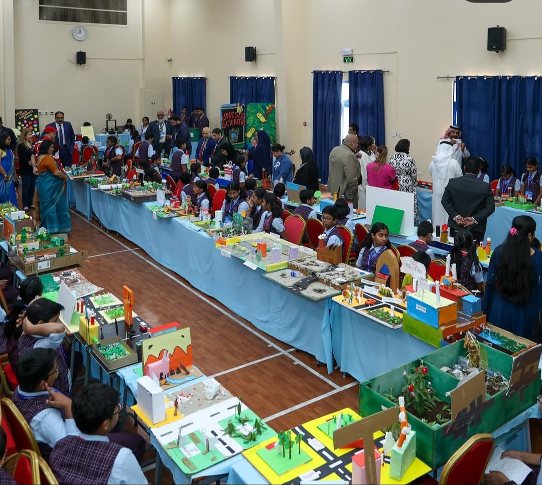 المدرسة الهندية الجديدة